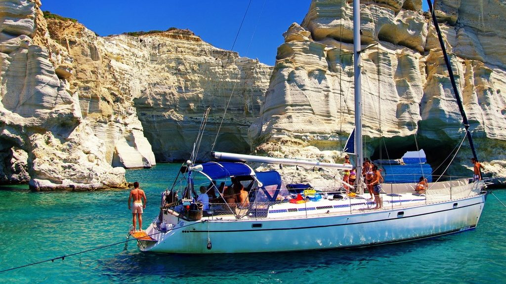 Kupajte se na "skrivenim" plažama, od kojih su mnoge lako dostupne samo sa mora, tj. jedrilice