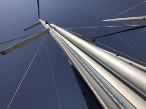 Jedrilica OCEANIS 423 Clipper - Glavni jarbol