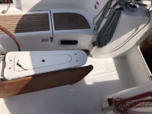 Jedrilica OCEANIS 423 Clipper - Paluba